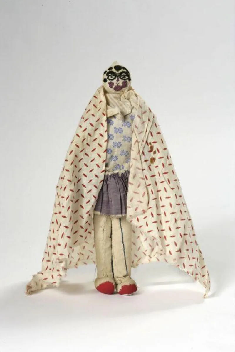 Cloth Doll — تصویر رکورد موزهٔ ویکتوریا و آلبرت