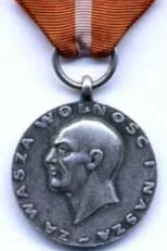 Medal For your freedom and ours — تصویر رکورد ویکی‌داده
