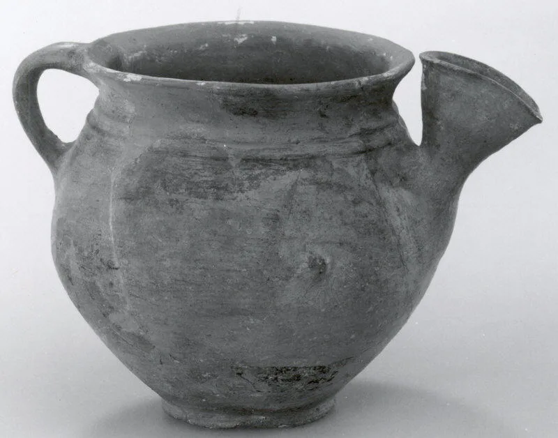Spouted jar — تصویر رکورد موزهٔ متروپولیتن (دسترسی آزاد)