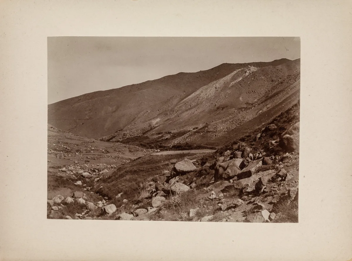 Tal im Alvand-Gebirge (Vorderasienexpedition 1906-1907 – 4. Persien 1907) — تصویر رکورد یوروپیانا