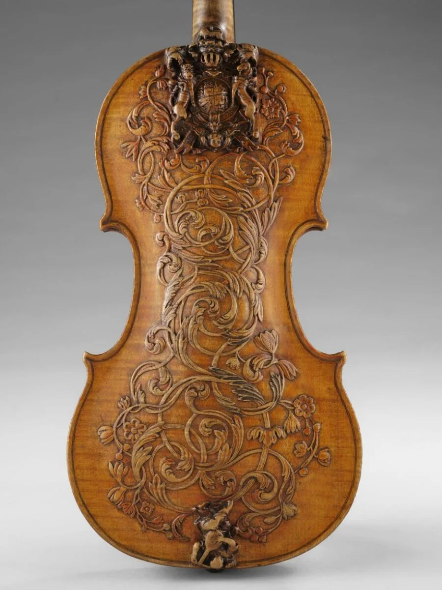 Violin — تصویر رکورد موزهٔ ویکتوریا و آلبرت
