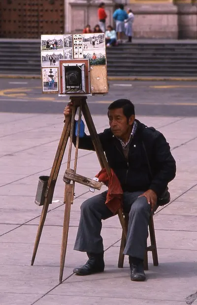 Lima - Straßenfotograf (Bildarchiv Uwe Gerig) — تصویر رکورد یوروپیانا