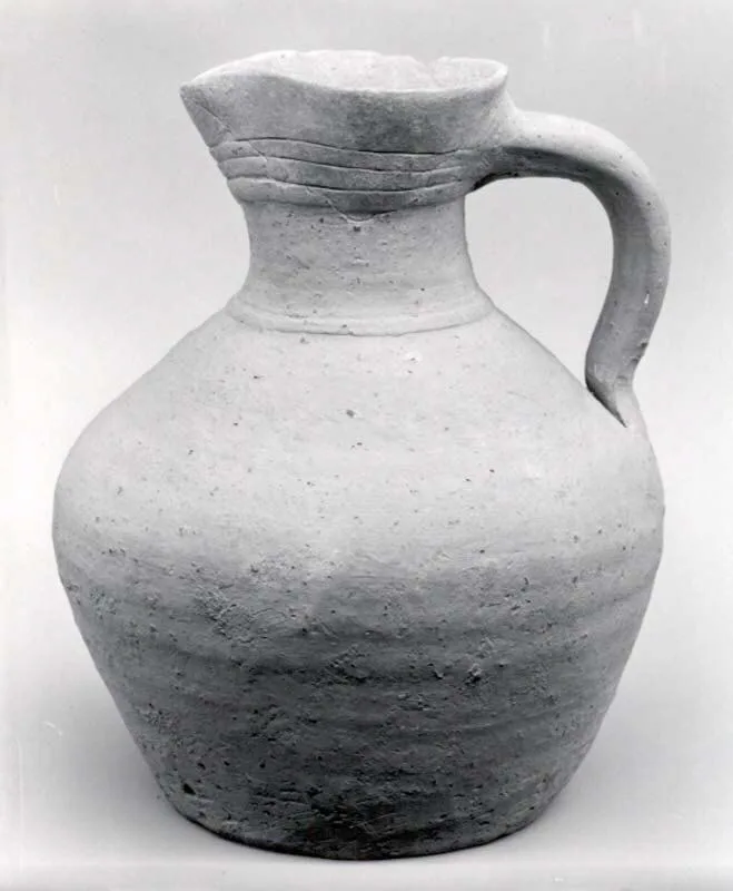 Jug — تصویر رکورد موزهٔ متروپولیتن (دسترسی آزاد)