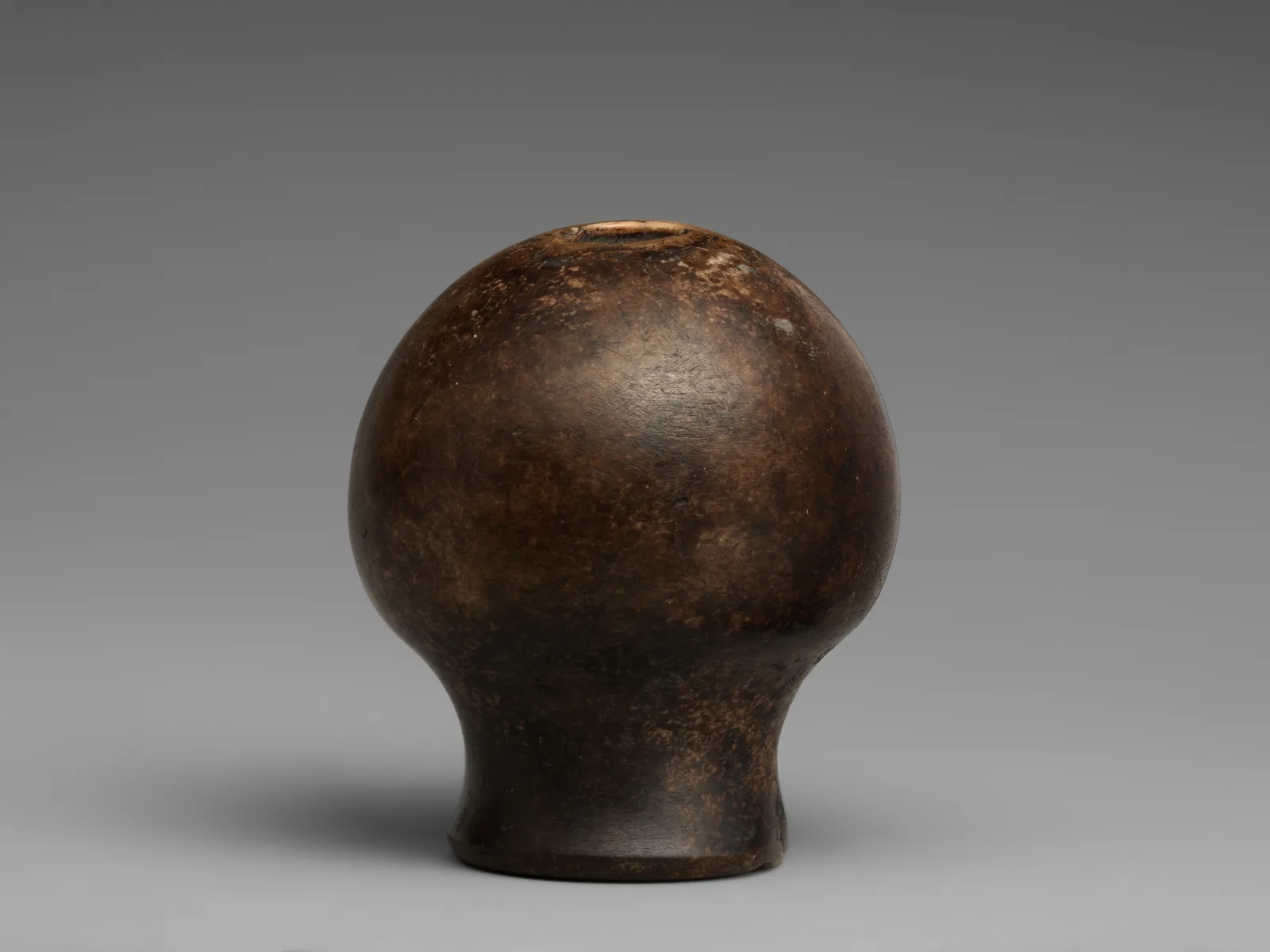 Mace head — تصویر رکورد موزهٔ متروپولیتن (دسترسی آزاد)
