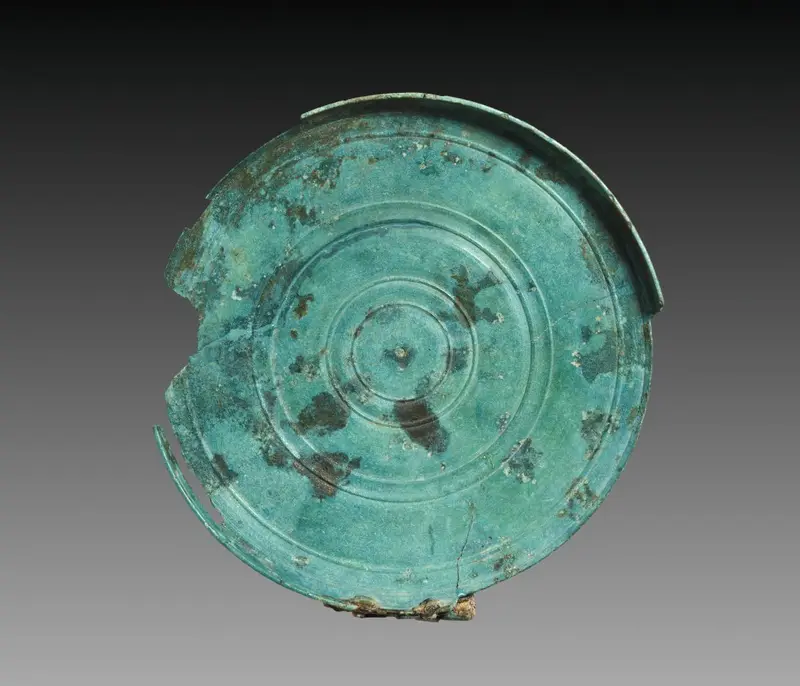 Box Mirror with Head of Athena (disk) — تصویر رکورد موزهٔ هنر کلیولند (دسترسی آزاد)