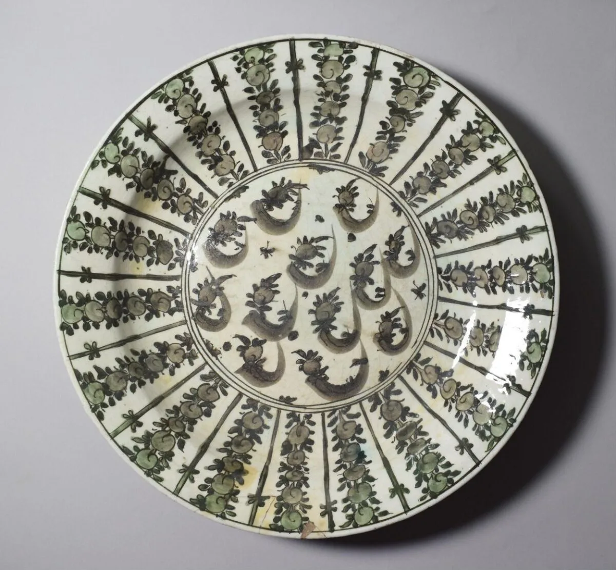 Plate — تصویر رکورد موزهٔ ویکتوریا و آلبرت