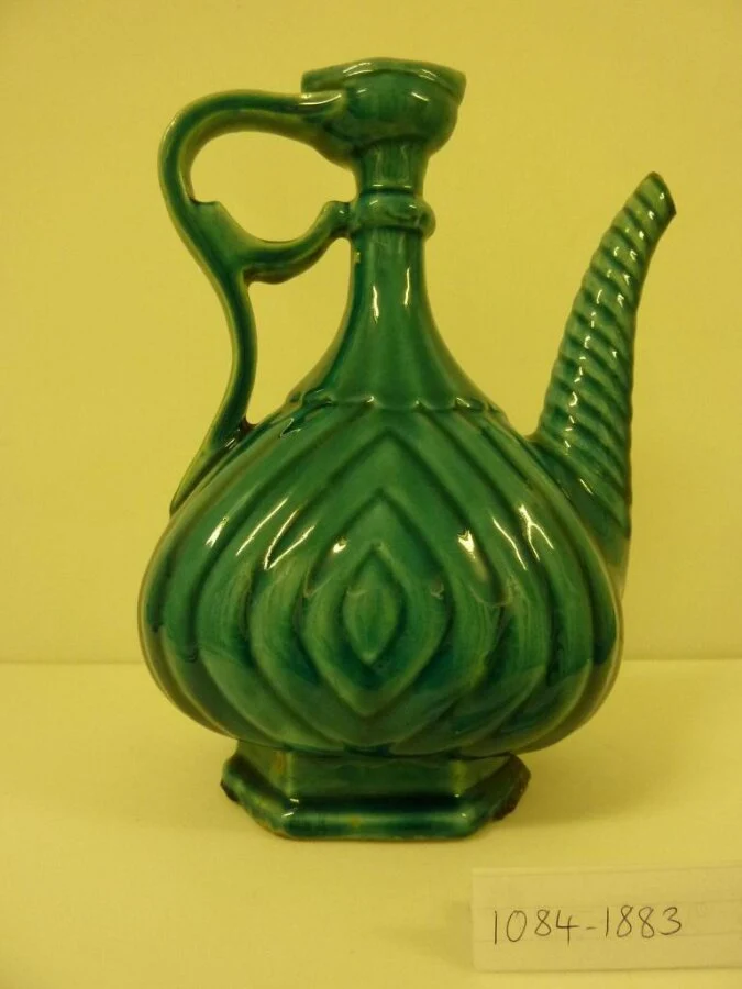نمای تکمیلیِ همان اثر — شمارهٔ اموال 1084-1883