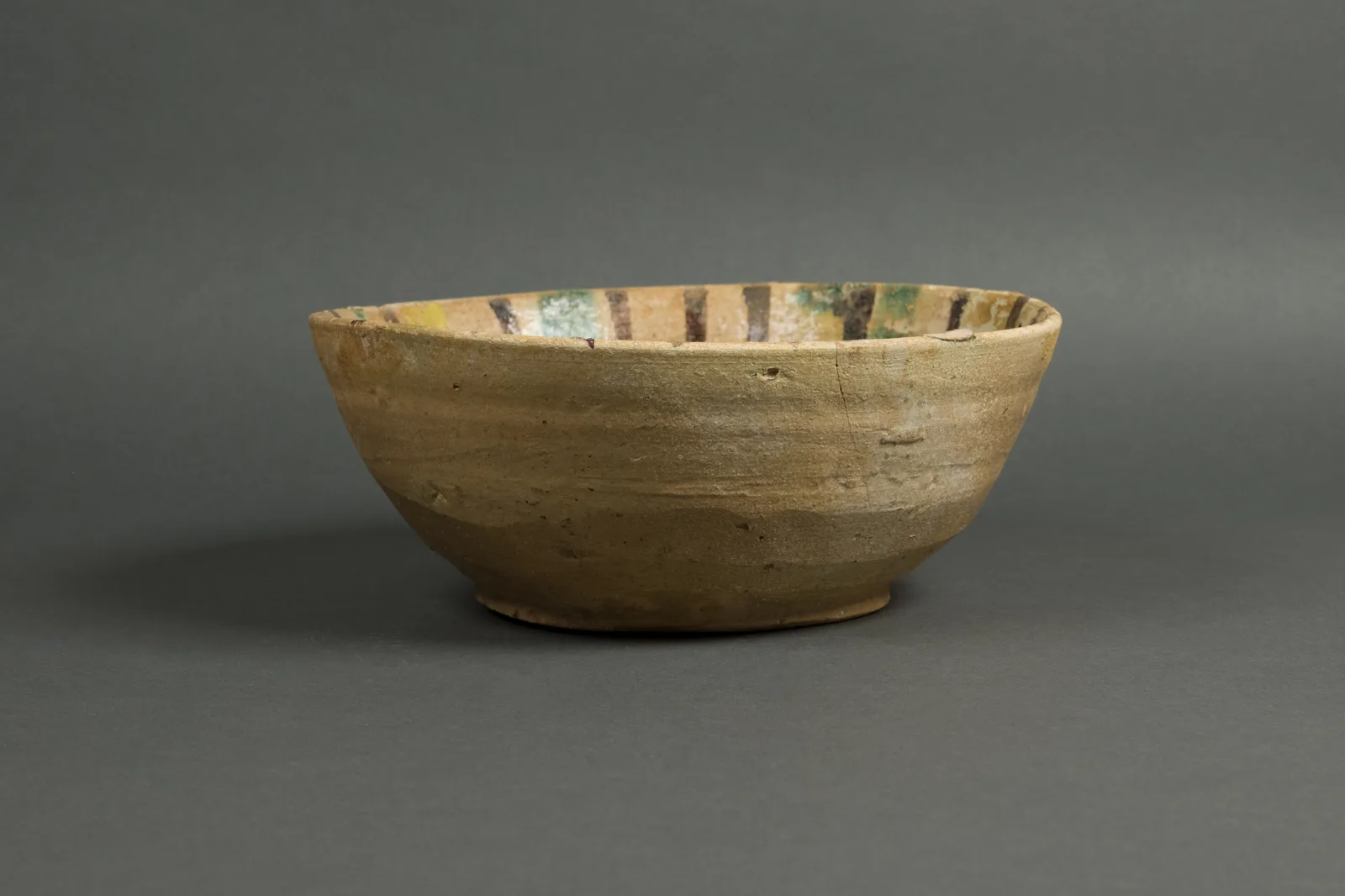 Bowl — تصویر رکورد موزهٔ متروپولیتن (دسترسی آزاد)