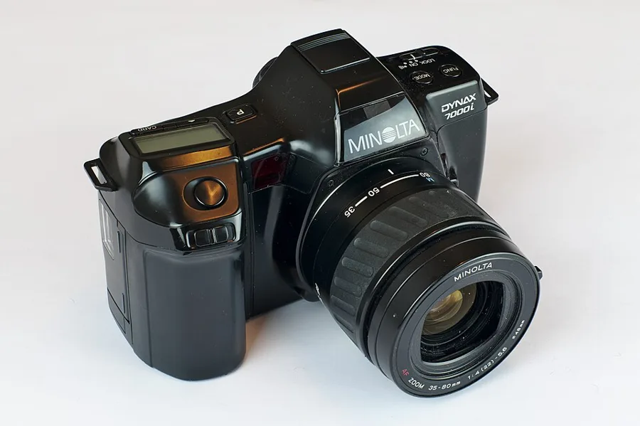 Minolta 7000i — تصویر رکورد ویکی‌داده