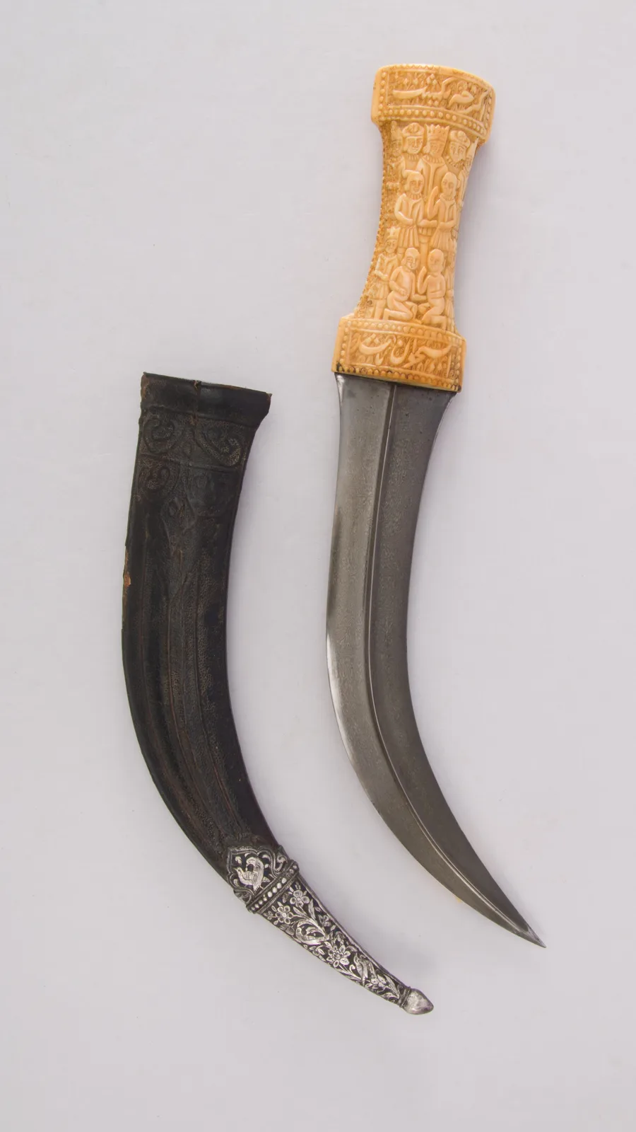 Dagger (Jambiya) with Sheath — تصویر رکورد موزهٔ متروپولیتن (دسترسی آزاد)