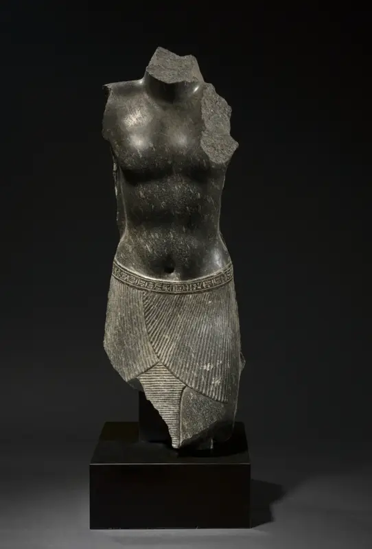 Torso of Amenpayom — تصویر رکورد موزهٔ هنر کلیولند (دسترسی آزاد)