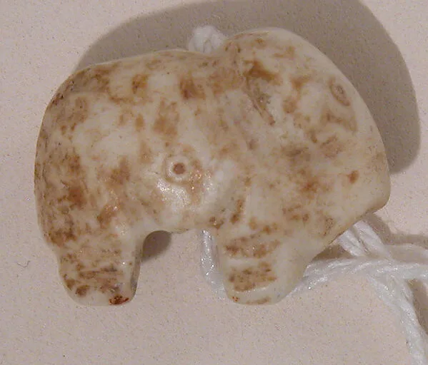 Bead — تصویر رکورد موزهٔ متروپولیتن (دسترسی آزاد)