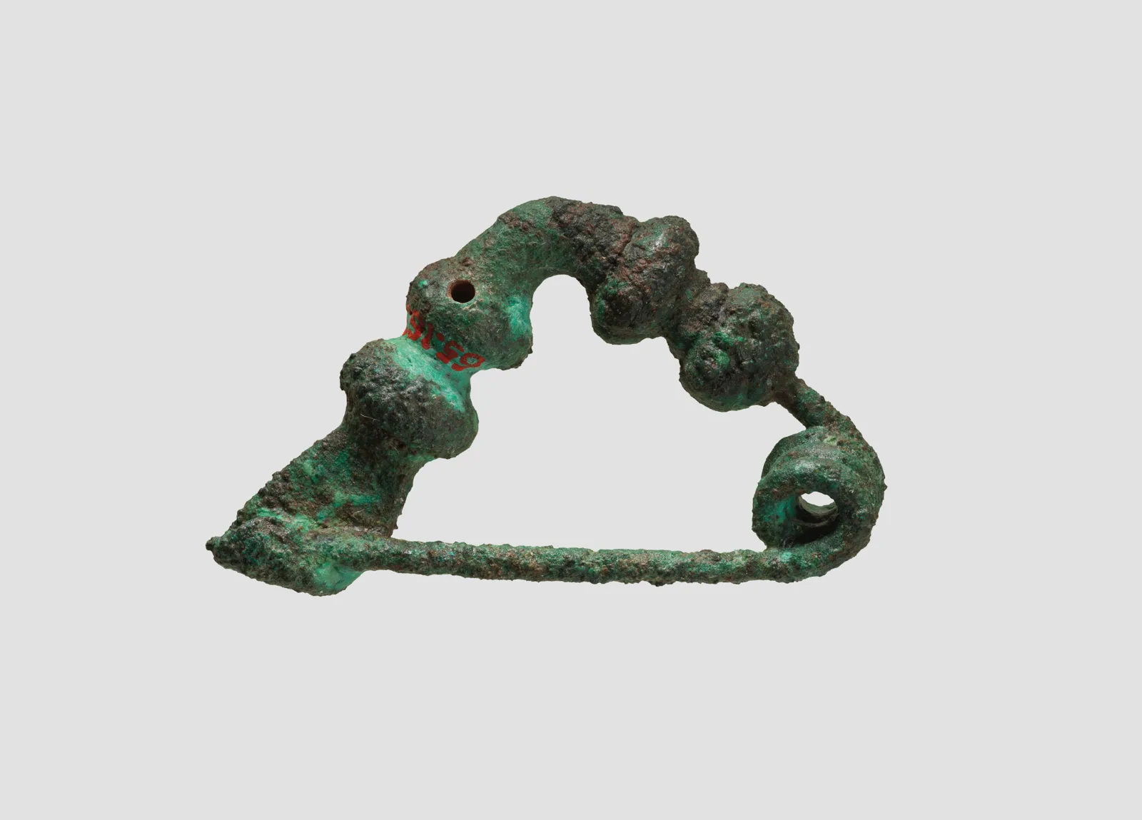 Fibula — تصویر رکورد موزهٔ متروپولیتن (دسترسی آزاد)