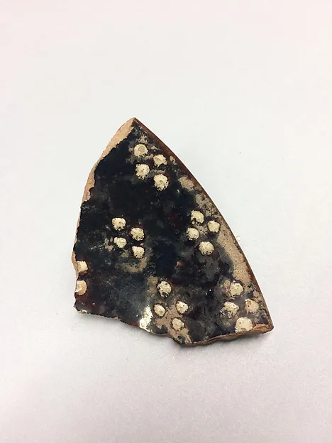 Ceramic Fragment — تصویر رکورد موزهٔ متروپولیتن (دسترسی آزاد)