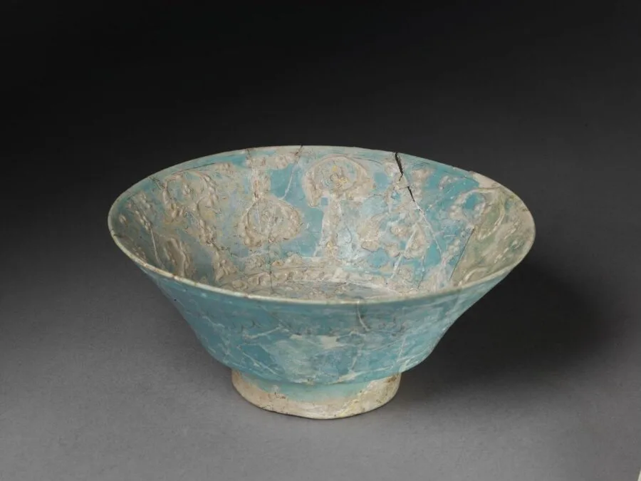 Bowl — تصویر رکورد موزهٔ ویکتوریا و آلبرت