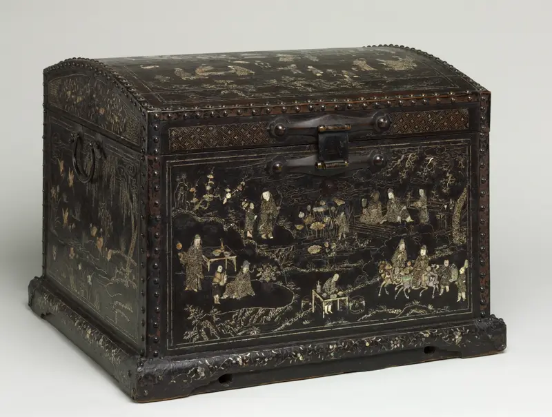 Chest for Storing Garments — تصویر رکورد موزهٔ هنر کلیولند (دسترسی آزاد)