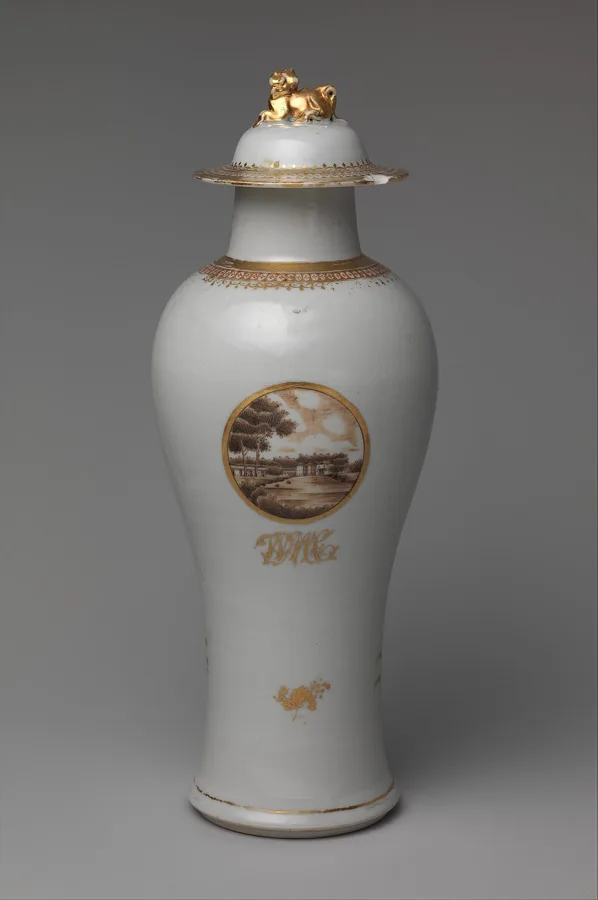 Covered Vase — تصویر رکورد ویکی‌داده