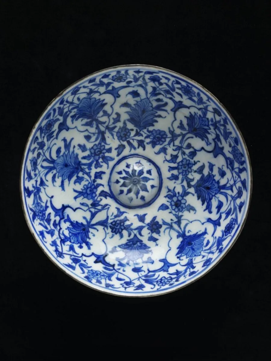 Bowl — تصویر رکورد موزهٔ ویکتوریا و آلبرت