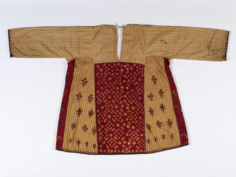 نمای تکمیلی همان اثر — شمارهٔ اموال T.120-1927