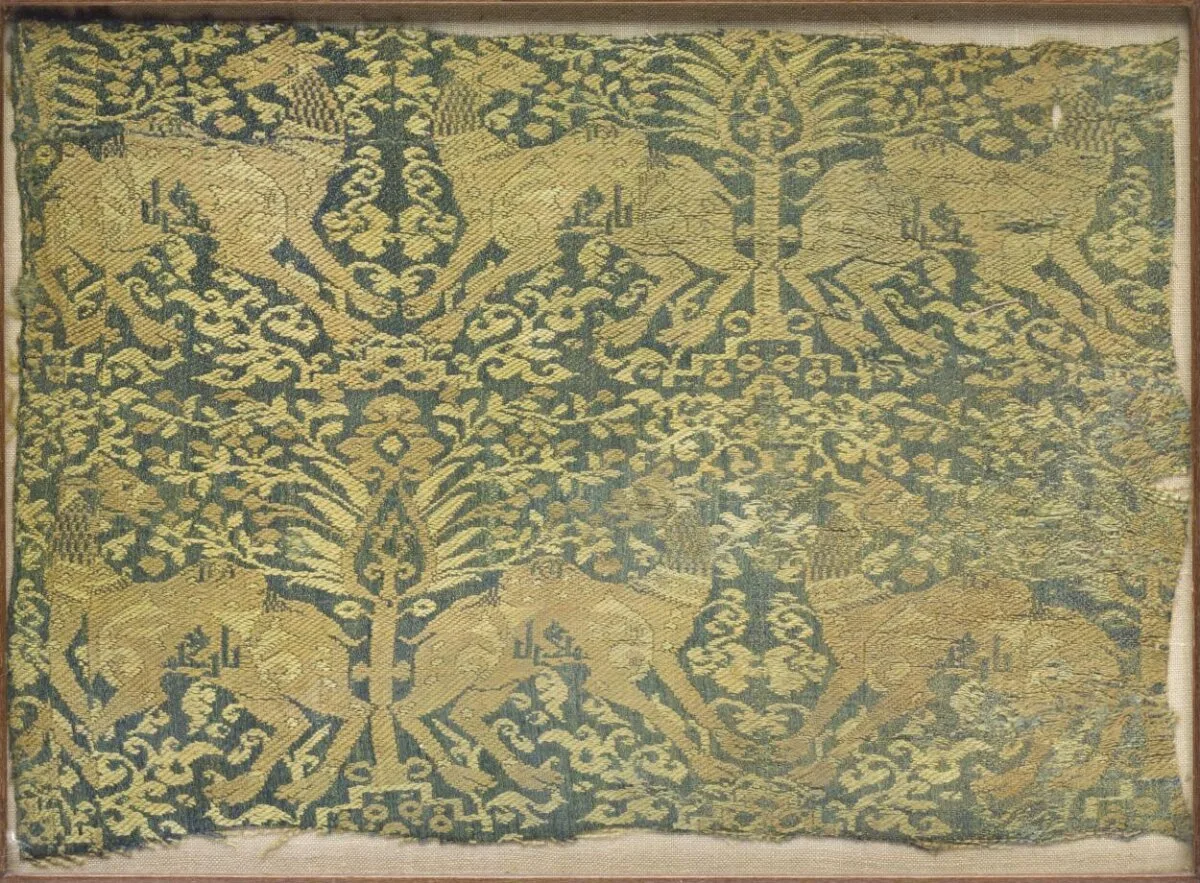 Textile fragment — تصویر رکورد موزهٔ ویکتوریا و آلبرت