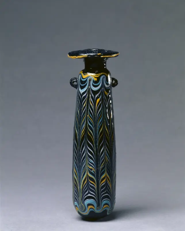 Perfume Bottle (Alabastron) — تصویر رکورد موزهٔ هنر کلیولند (دسترسی آزاد)