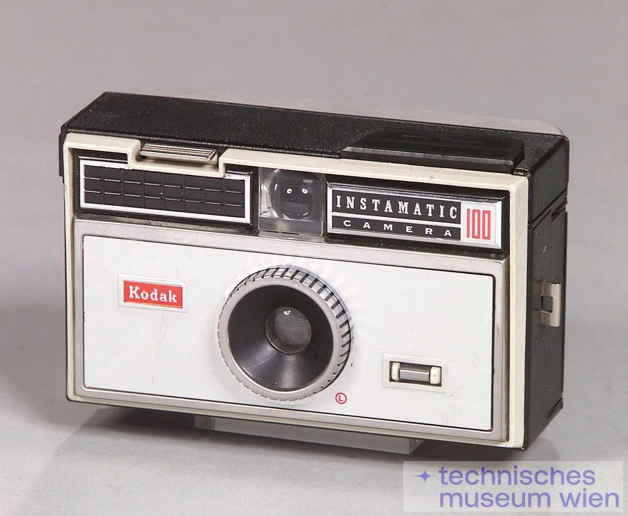 Pocketkamera Kodak Instamatic Camera 100 — تصویر رکورد یوروپیانا — شمارهٔ رکورد 8b7a 5cc9c51cbcad