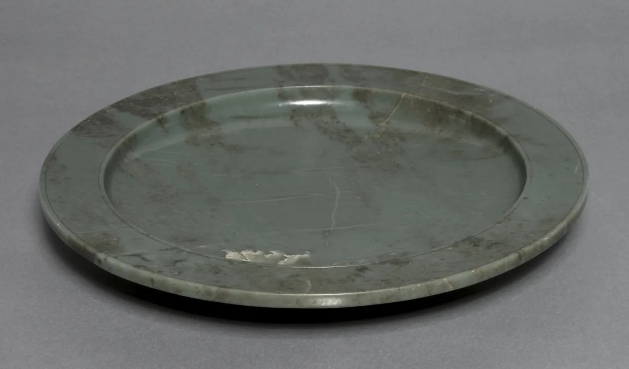 Footed Platter — تصویر رکورد موزهٔ هنر کلیولند (دسترسی آزاد)
