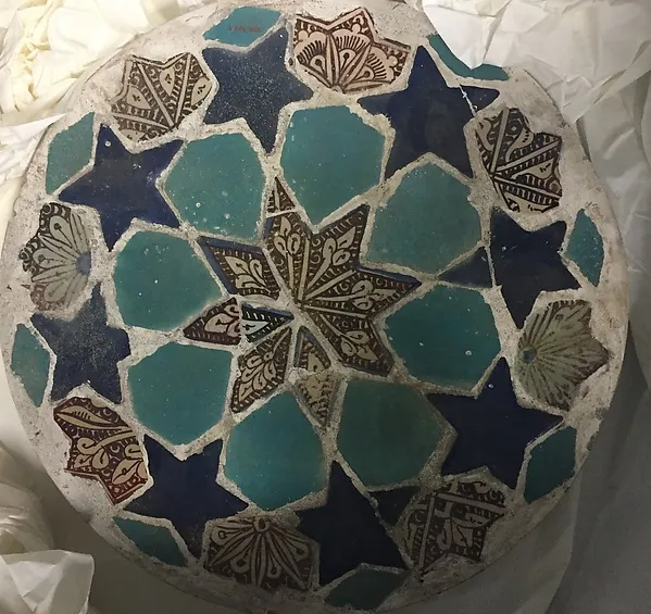 Tile Panel — تصویر رکورد موزهٔ متروپولیتن (دسترسی آزاد)