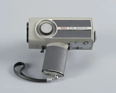 Projector - FILMCAMERA Eumig - A — تصویر رکورد یوروپیانا