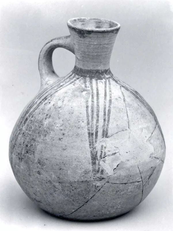 Jug — تصویر رکورد موزهٔ متروپولیتن (دسترسی آزاد)