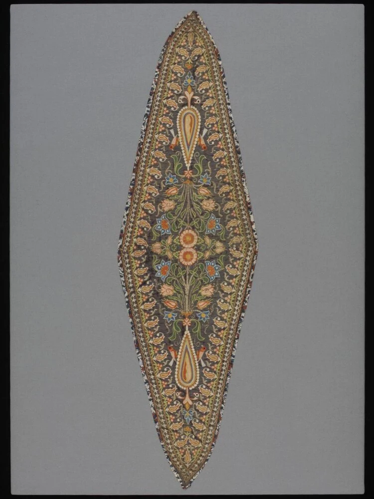 نمای تکمیلی همان اثر — شمارهٔ اموال 199-1906