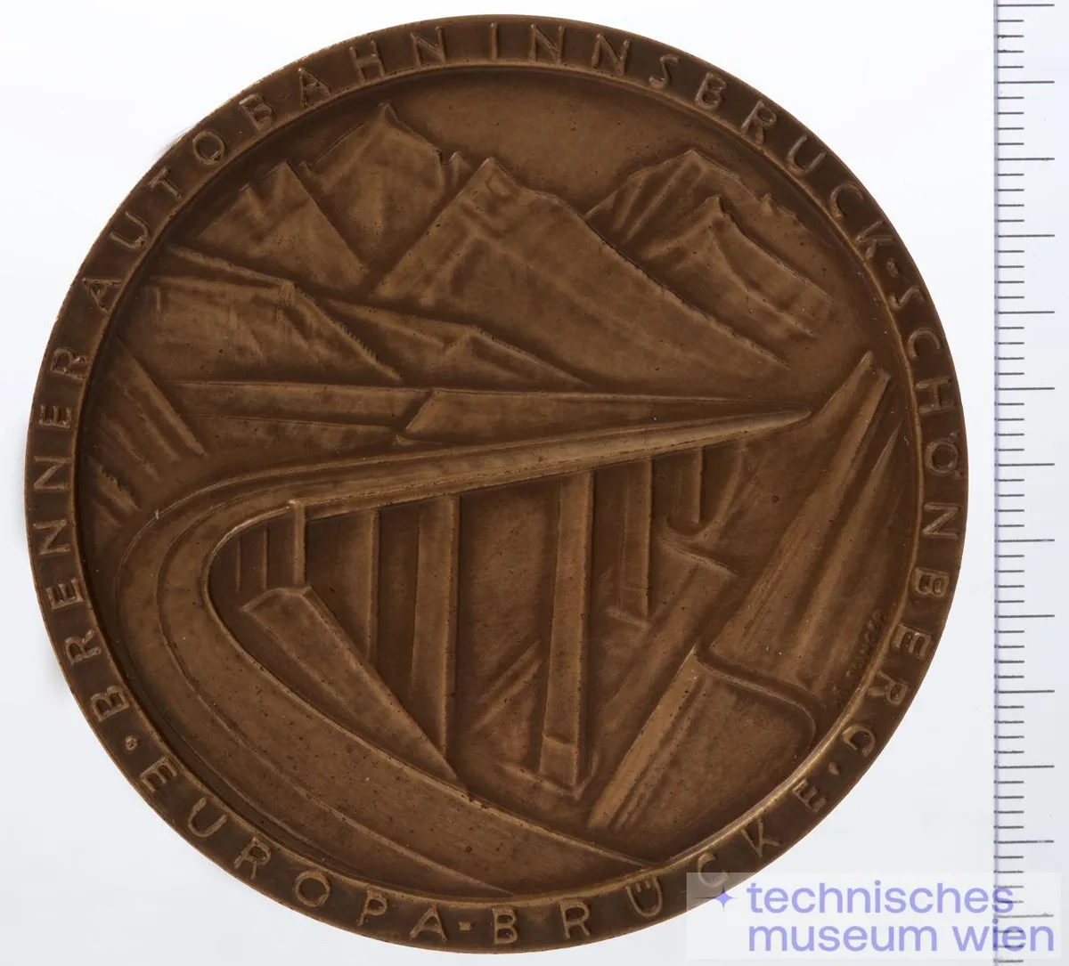 Gedenkmedaille für die Mitarbeit beim Bau der Europabrücke — تصویر رکورد یوروپیانا