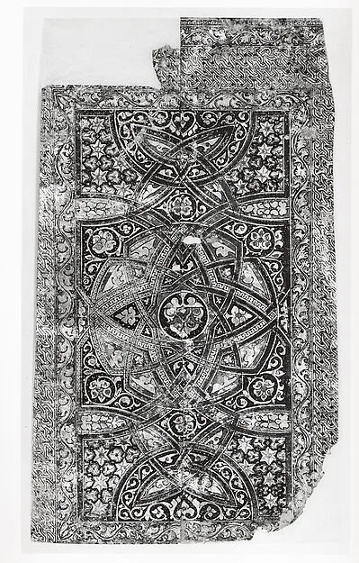 برگی از یک نسخه خطی قرآن — نمای تکمیلی ثبتشده در رکورد موزه