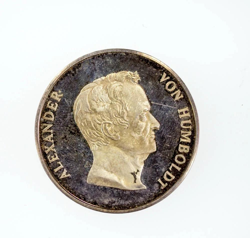 Memorial medal on Alexander von Humboldt — تصویر رکورد یوروپیانا
