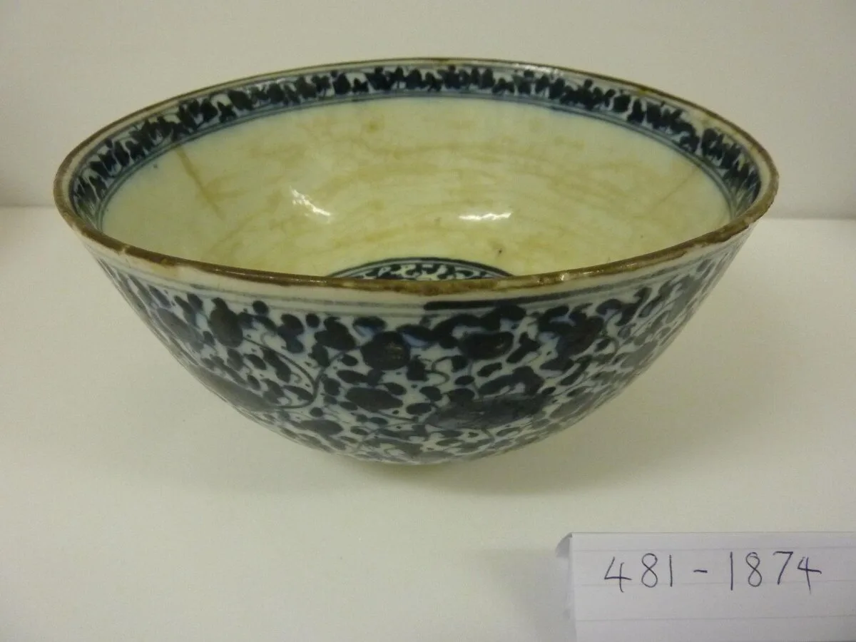 Bowl — تصویر رکورد موزهٔ ویکتوریا و آلبرت