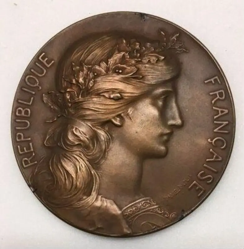 Medal: Medal (the French Republic) — تصویر رکورد موزهٔ ویکتوریا و آلبرت