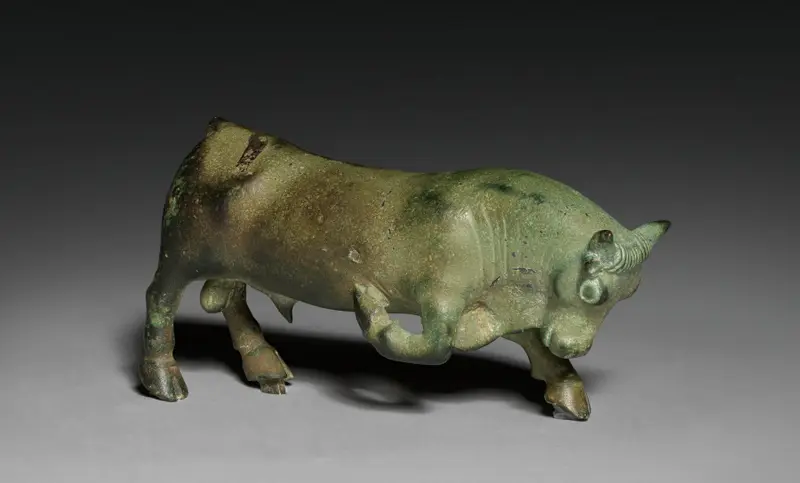 Pawing Bull — تصویر رکورد موزهٔ هنر کلیولند (دسترسی آزاد)