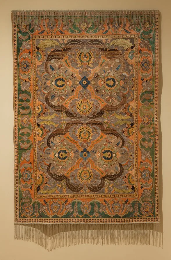 Royal Carpet with Silk and Metal Thread — تصویر رکورد موزهٔ هنر کلیولند (دسترسی آزاد)