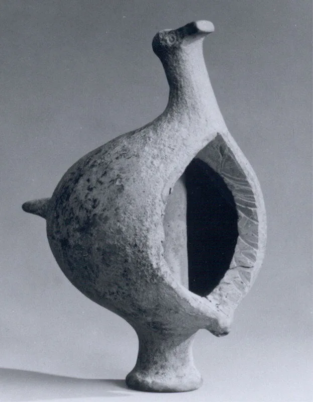 Bird-shaped vessel — تصویر رکورد موزهٔ متروپولیتن (دسترسی آزاد)