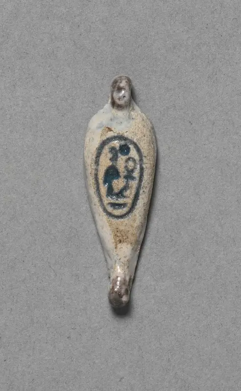 Petal-Shaped Bead — تصویر رکورد موزهٔ هنر کلیولند (دسترسی آزاد) — شمارهٔ رکورد 1919.618.a