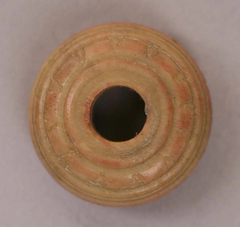 Button or Bead — تصویر رکورد موزهٔ متروپولیتن (دسترسی آزاد)