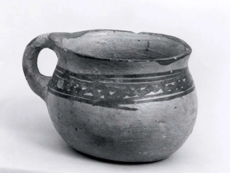 Cup — تصویر رکورد موزهٔ متروپولیتن (دسترسی آزاد)