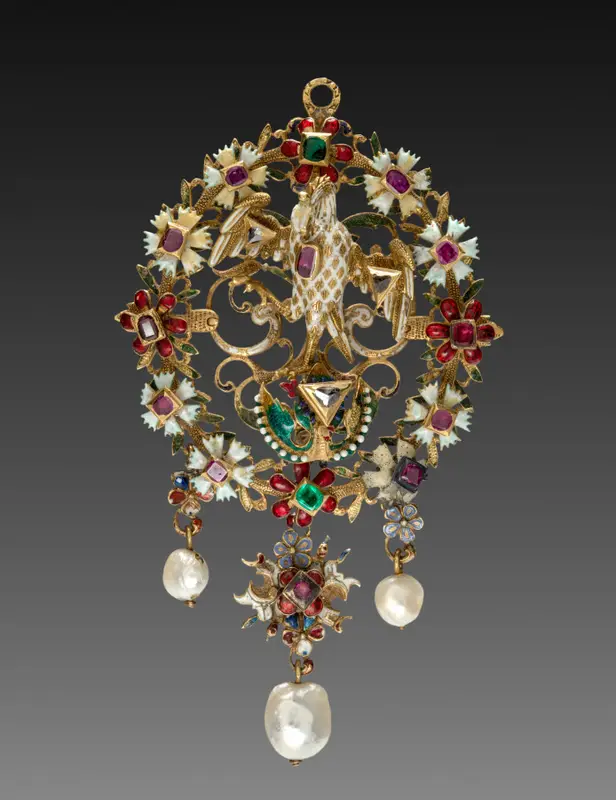 Pendant with Pelican — تصویر رکورد موزهٔ هنر کلیولند (دسترسی آزاد)