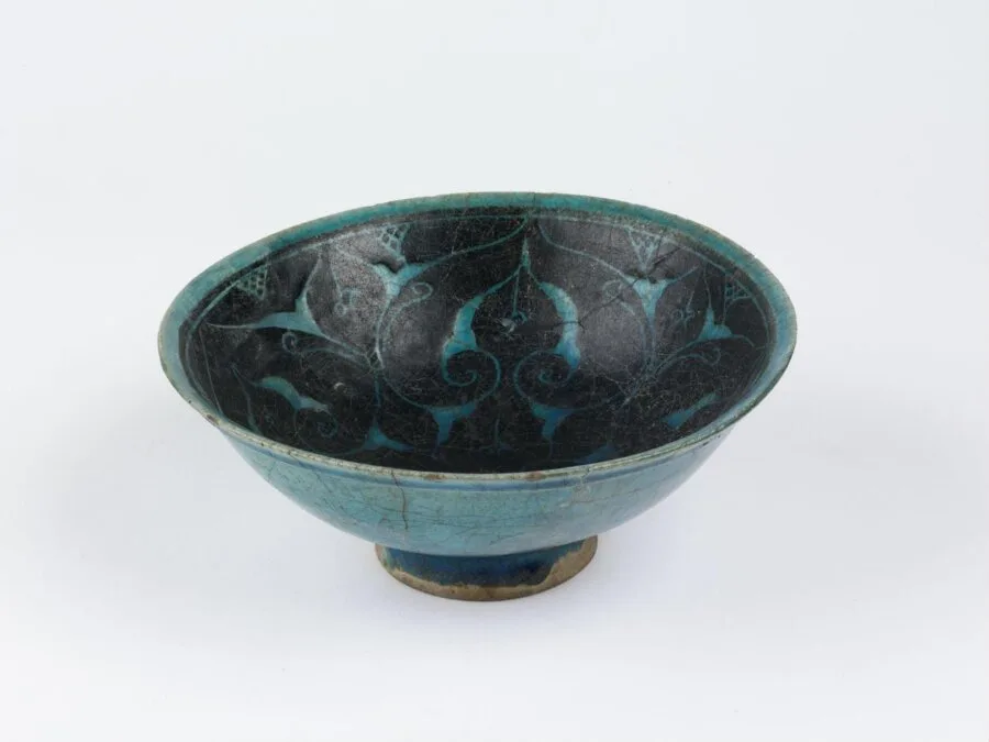 Bowl — تصویر رکورد موزهٔ ویکتوریا و آلبرت