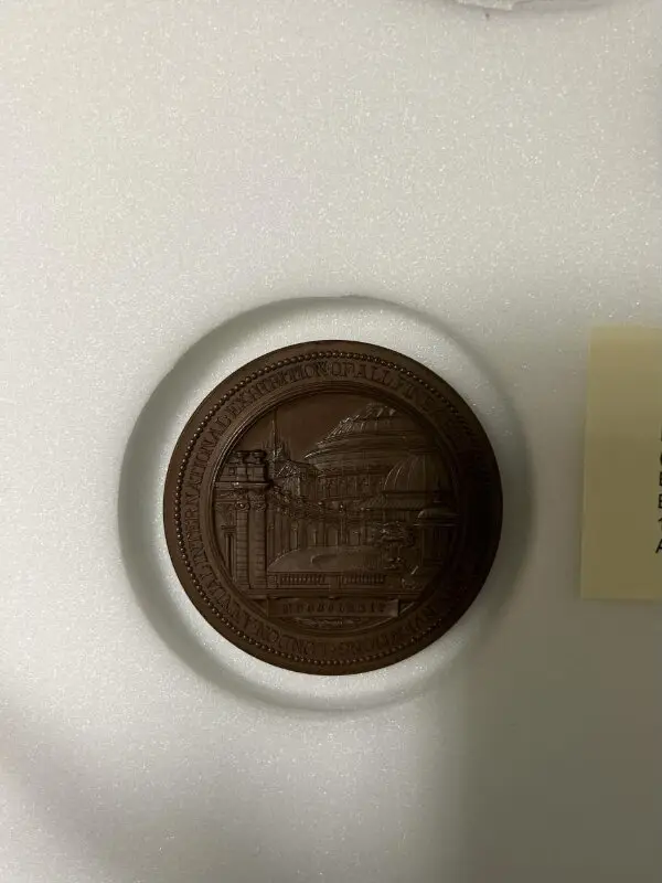 Medal: International Exhibition 1874 — تصویر رکورد موزهٔ ویکتوریا و آلبرت
