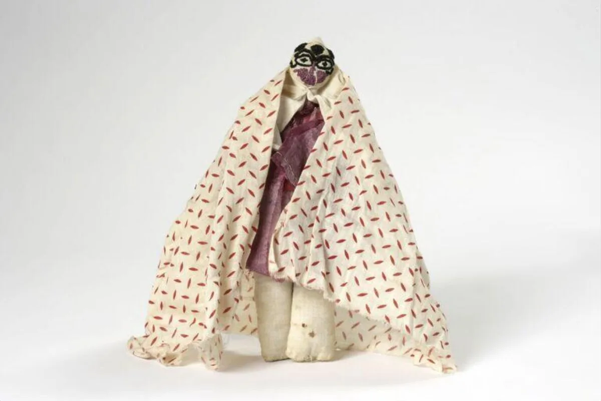 Cloth Doll — تصویر رکورد موزهٔ ویکتوریا و آلبرت