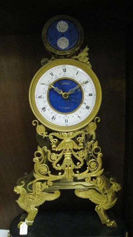 Clock case — تصویر رکورد موزهٔ ویکتوریا و آلبرت