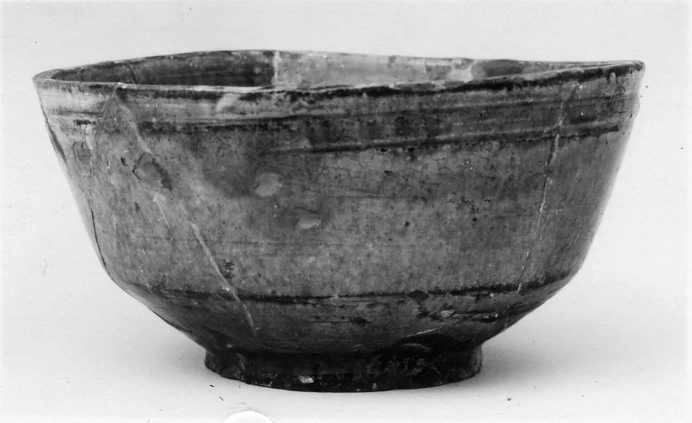 Bowl — تصویر رکورد موزهٔ متروپولیتن (دسترسی آزاد)