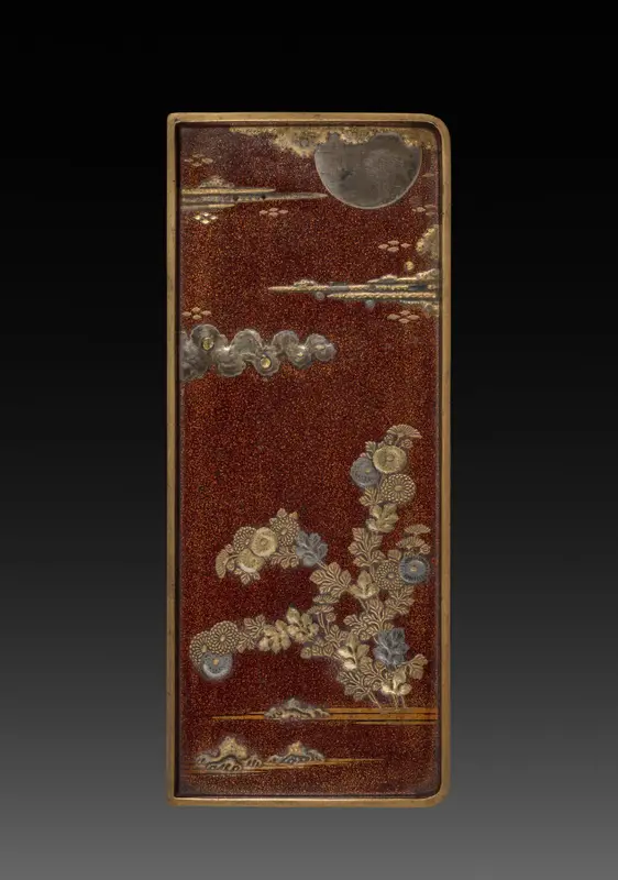 Writing Box (Suzuribako) with Phoenix in Paulownia (tray) — تصویر رکورد موزهٔ هنر کلیولند (دسترسی آزاد)