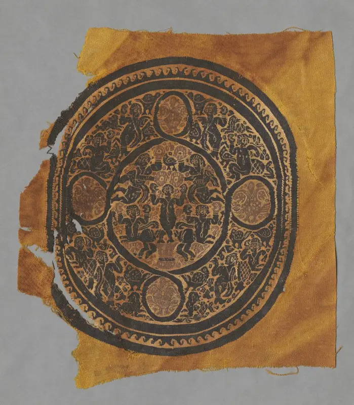 Fragment of Round Segmentum — تصویر رکورد موزهٔ هنر کلیولند (دسترسی آزاد)